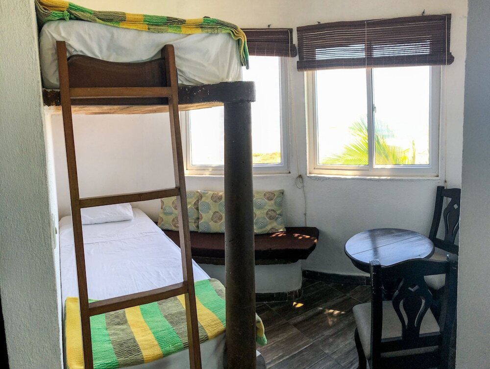 Standard Vierer Zimmer mit Balkon und mit Meerblick Marbella Eco Lodge