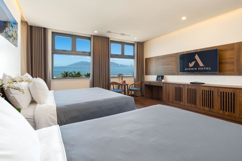Standard triple chambre Vue mer Avenis Hotel