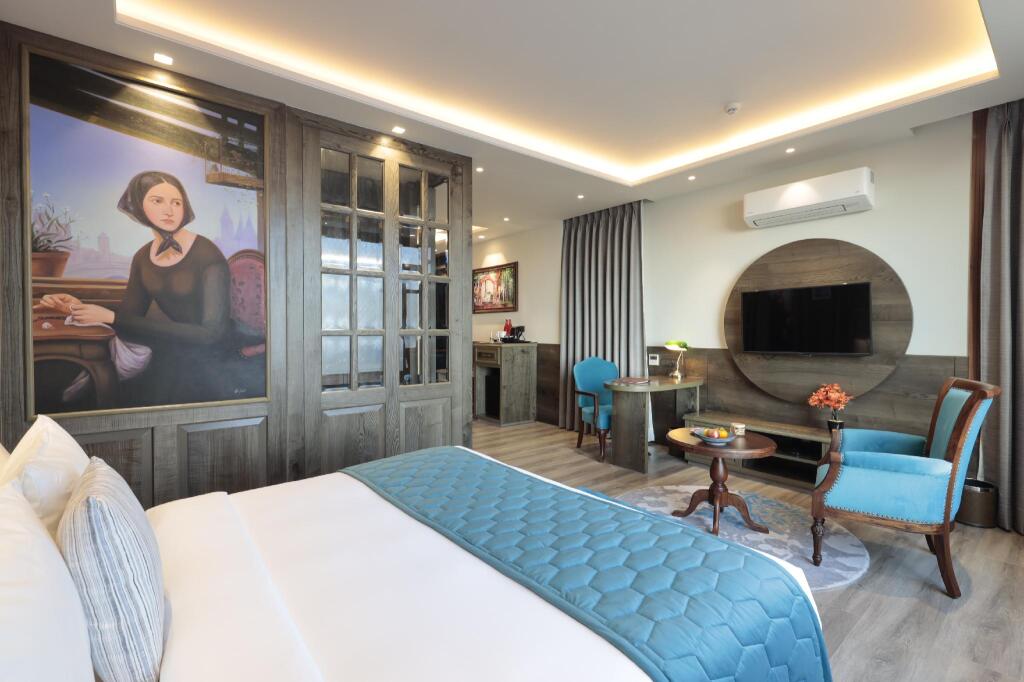 Luxury Suite WelcomHeritage Elysium Resort & Spa