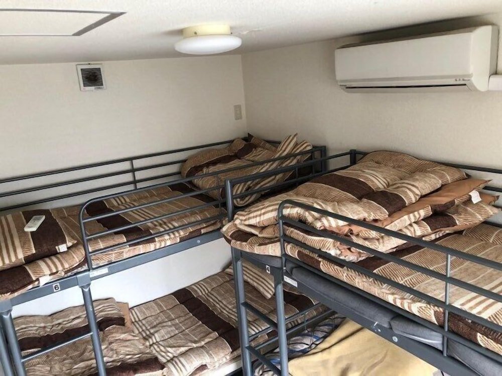 Bed in Dorm (male dorm) Vitti Lodge & Family Apartment - Hostel