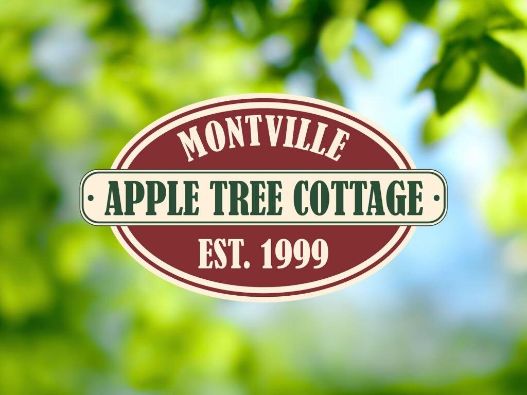 Студия Apple Tree Cottage Montville