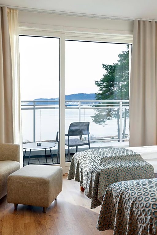 Номер Standard с балконом и с видом на море Rosfjord Strandhotel