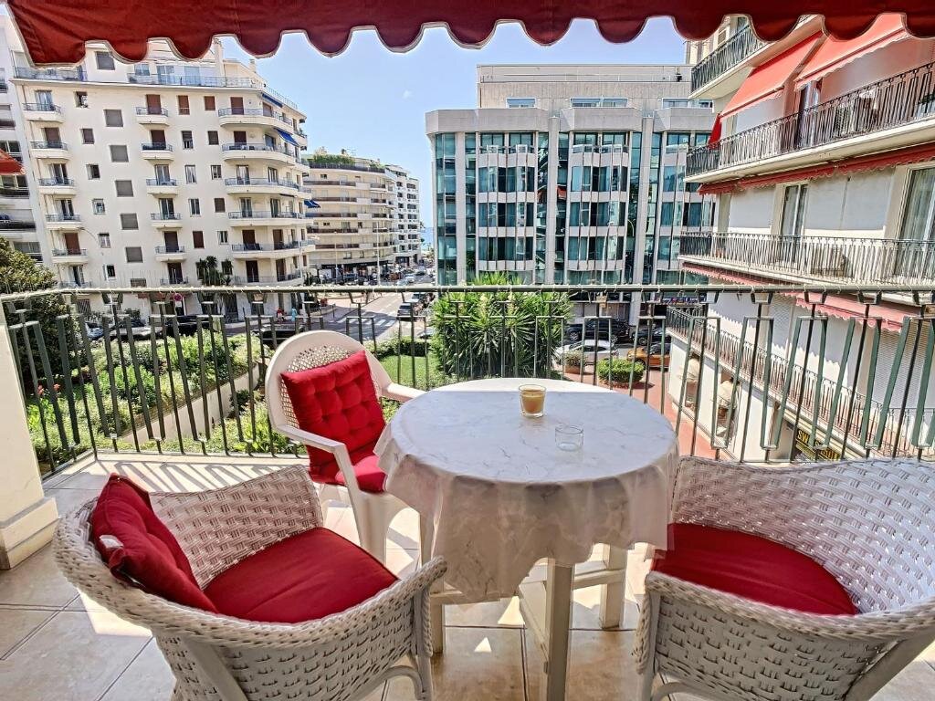 Apartment Appartements Cannes Centre : Rond Point Duboys d'Angers