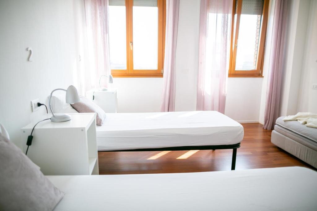 Standard Dreier Zimmer B&B Best Hostel Milano