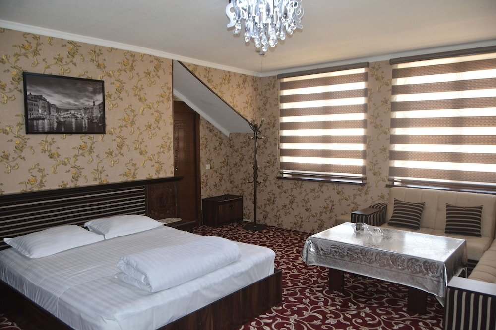 Komfort Doppel Zimmer Mehmonsaroy hotel