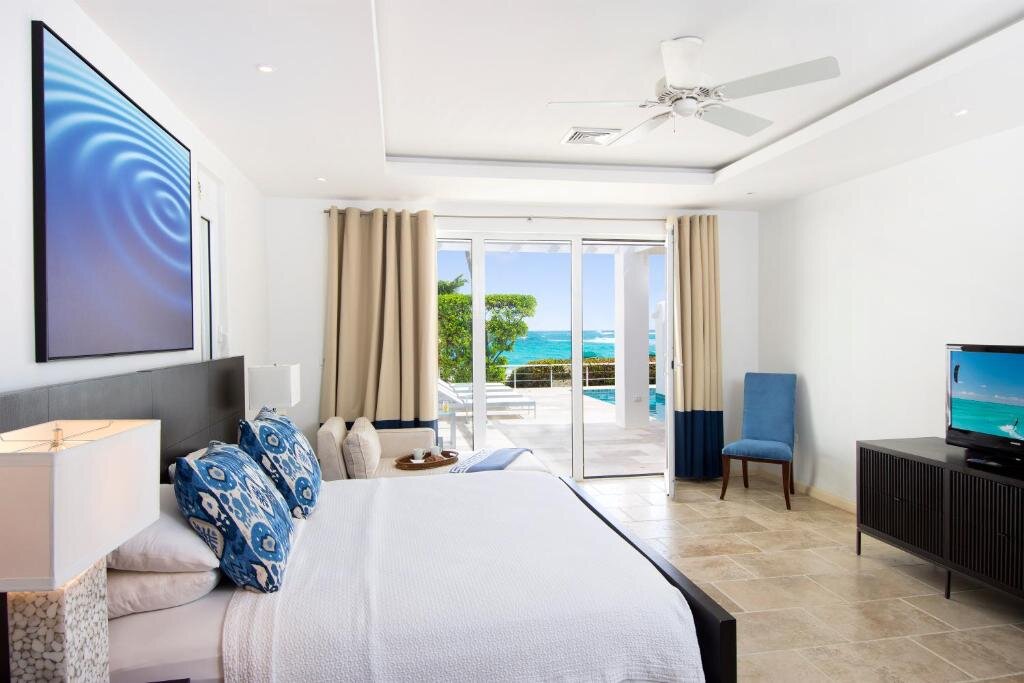 Вилла с 4 комнатами beachfront Coral Beach Club Villas & Marina