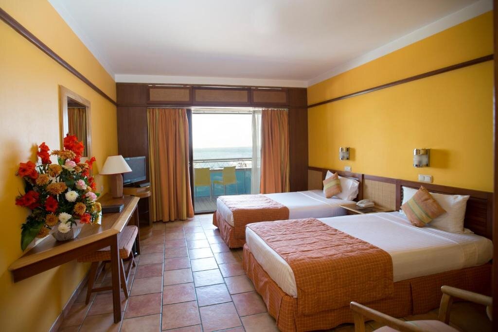 Habitación triple Superior con vista al mar Lido Sharm Hotel Naama Bay