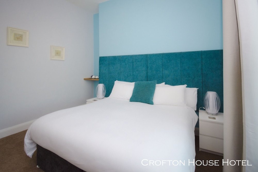 Номер Comfort Crofton House Hotel