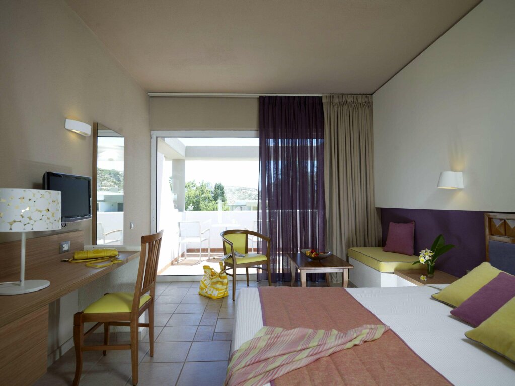 Standard Doppel Zimmer mit Bergblick Porto Angeli