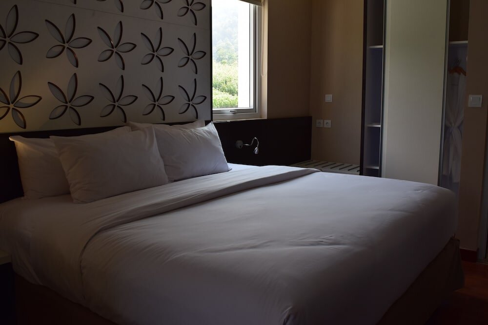 Exécutive suite avec balcon et Vue montagne Amartha Hills Hotel and Resort