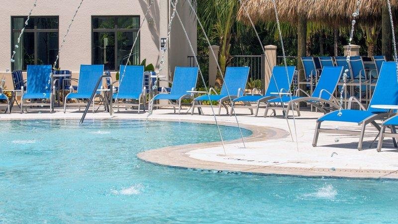 Люкс с видом на бассейн Staybridge Suites Naples - Gulf Coast, an IHG Hotel