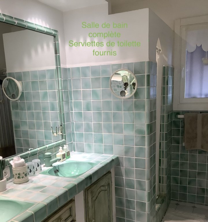 Standard Doppel Zimmer mit Blick Les Grimaldines - Maison d'Hotes C 2 Bis