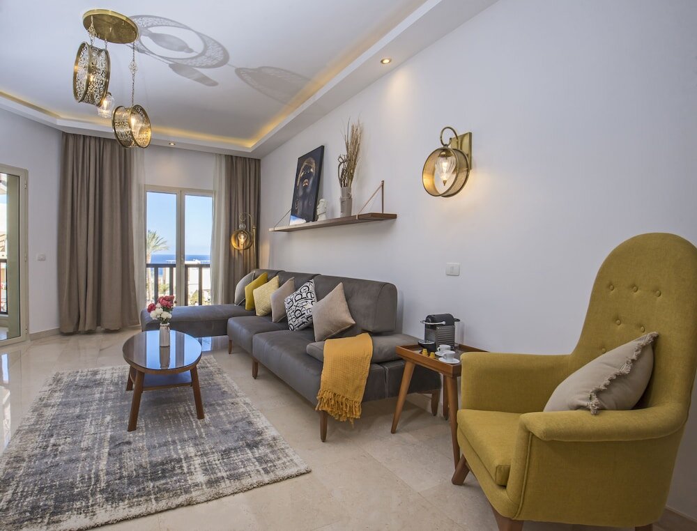 Апартаменты Premium Outstanding Red Sea View-Brand New Azzurra Apartments