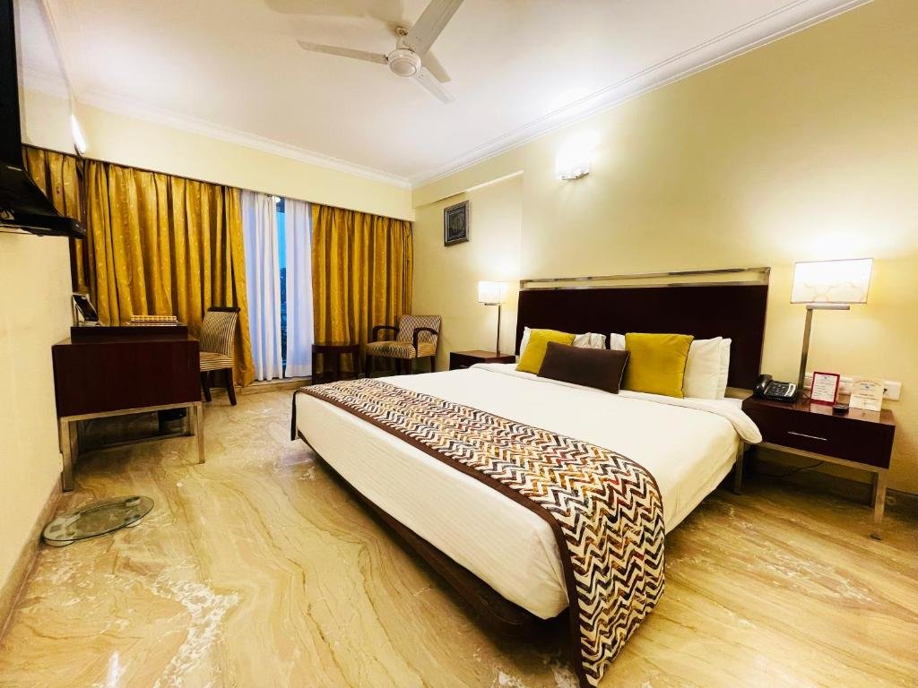 Superior Double room with mountain view The Wall Street Beacon, Jaipur
