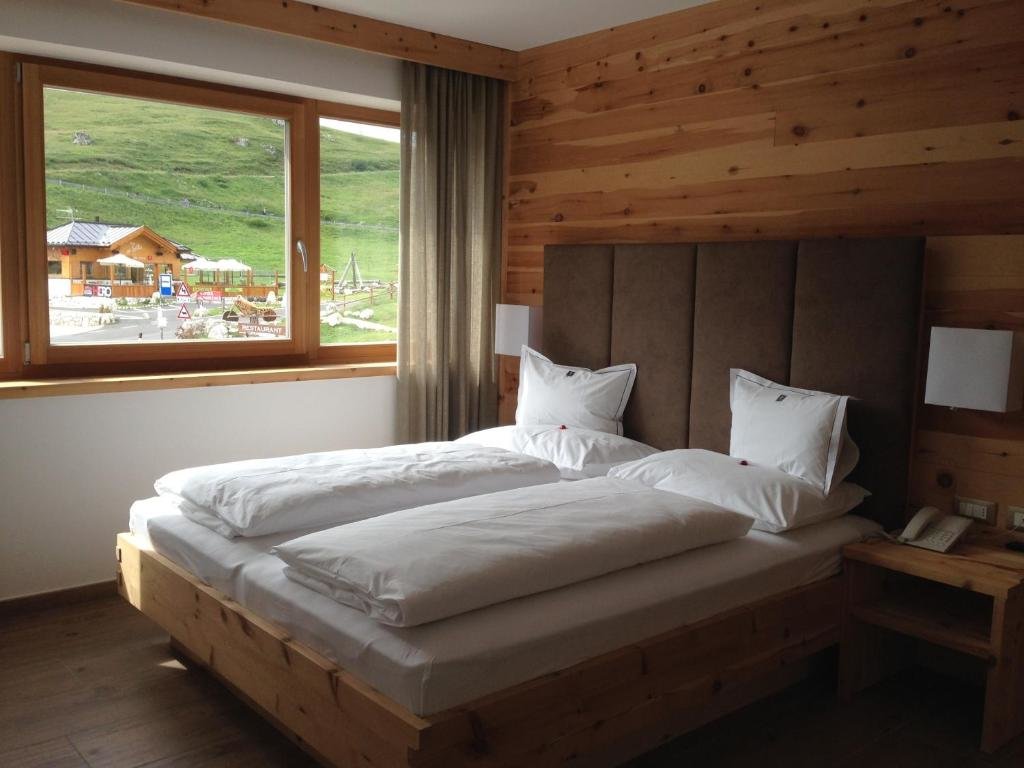 Двухместный номер Superior с красивым видом из окна Passo Sella Dolomiti Mountain Resort