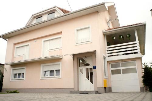 Guesthouse Tiban 大戈里察