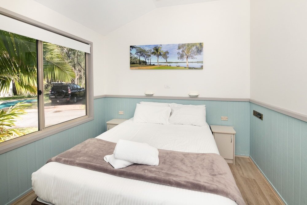 Suite mit Balkon und mit Wasserblick Koala Shores Port Stephens Holiday Park
