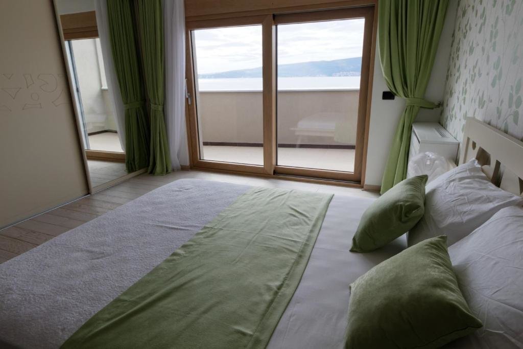 Апартаменты Дуплекс с 3 комнатами с балконом и с видом на море Apartments Villa Jelena