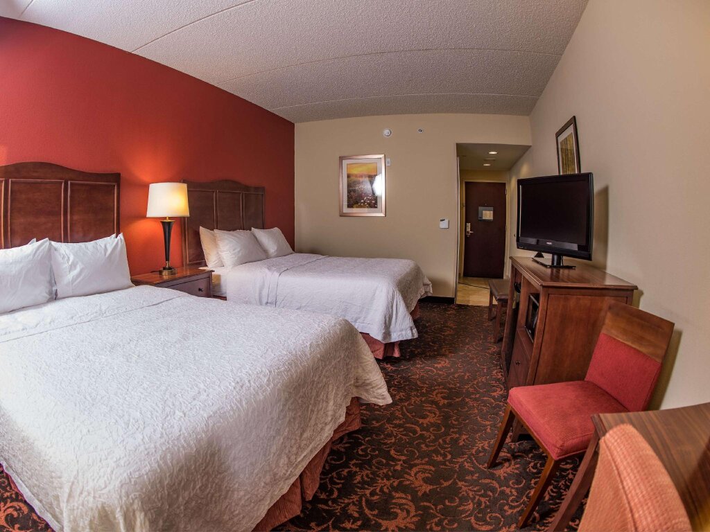Standard Quadruple room Hampton Inn & Suites Woodstock, VA