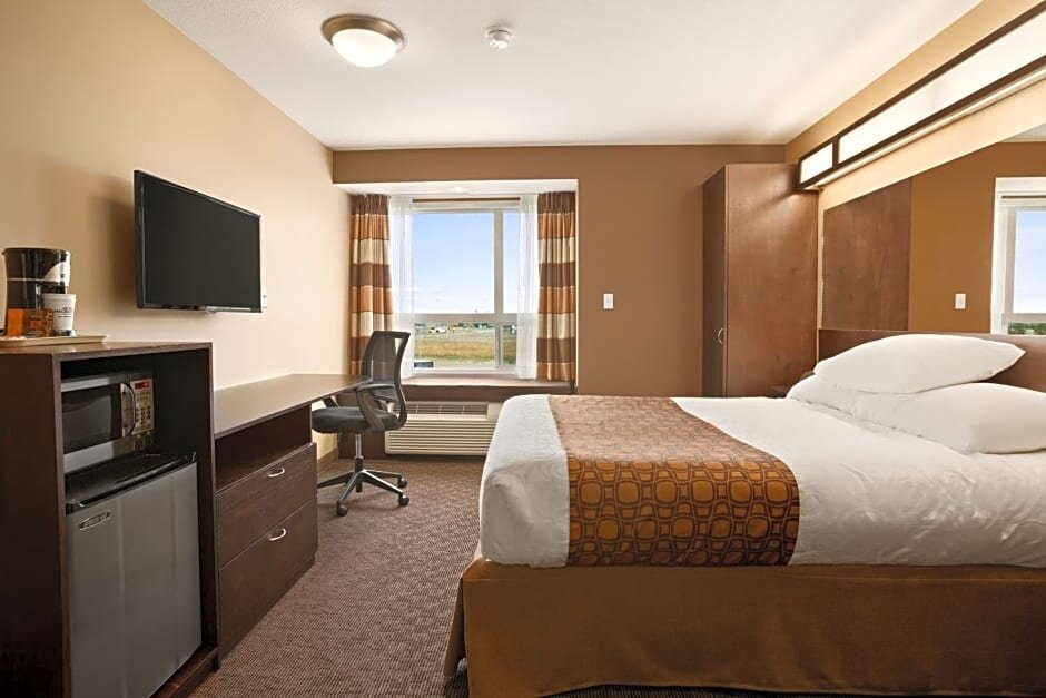 Suite Microtel Inn & Suites by Wyndham Blackfalds Red Deer North