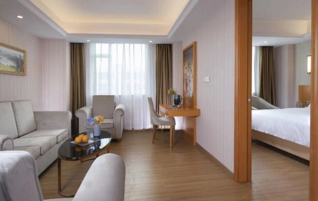 Deluxe Suite Vienna 3 Best Hotel Zhongshan Henglan Guanghui