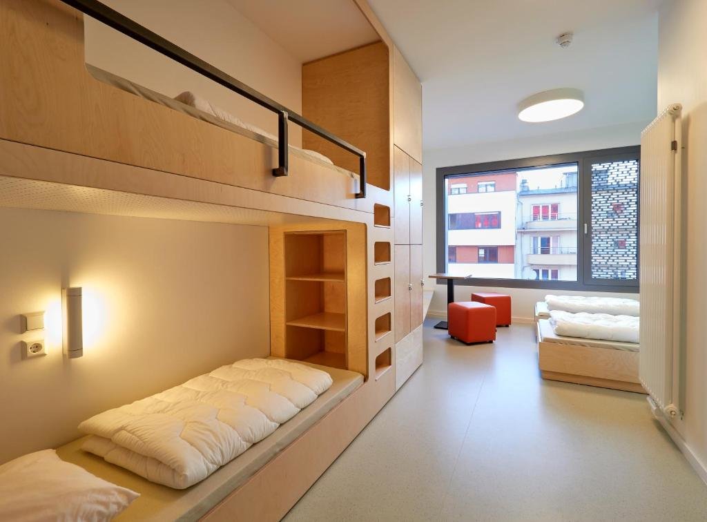Кровать в общем номере Youth Hostel Esch/Alzette