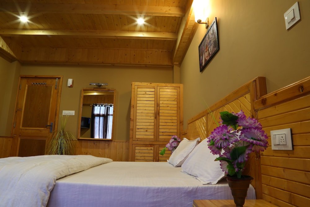 Deluxe Zimmer Kanyal Height Cottages