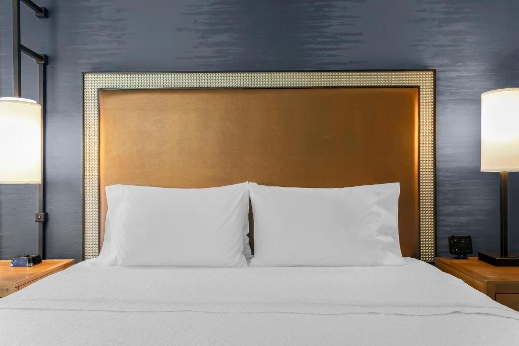 Двухместный номер Premium Hampton Inn & Suites Austin-Downtown/Convention Center