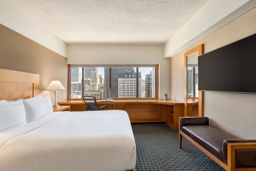 Premium floor Double room with balcony Hilton San Francisco Financial District