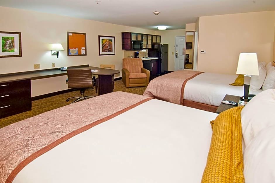 Люкс Candlewood Suites Tupelo, an IHG Hotel