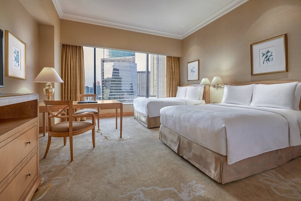 Standard Quadruple room with city view JW Marriott Hotel Jakarta