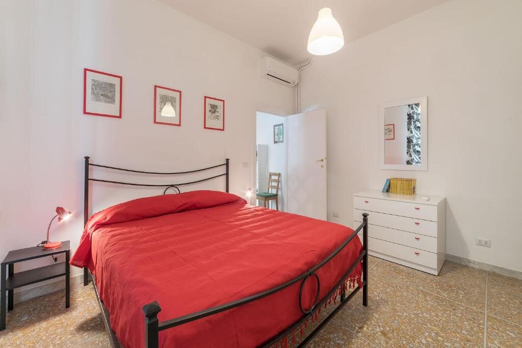 Апартаменты с 2 комнатами Red & White Vatican Apartment