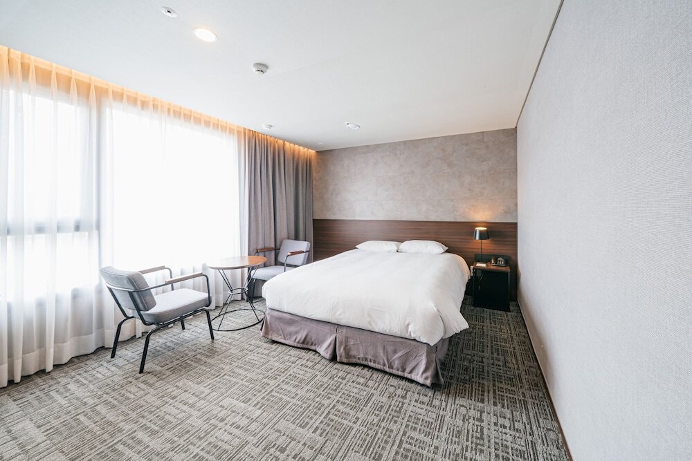 Двухместный номер Standard Hotel With Jeju
