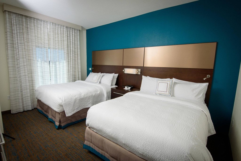Suite doble 1 dormitorio Residence Inn Cleveland Avon at The Emerald Event Center