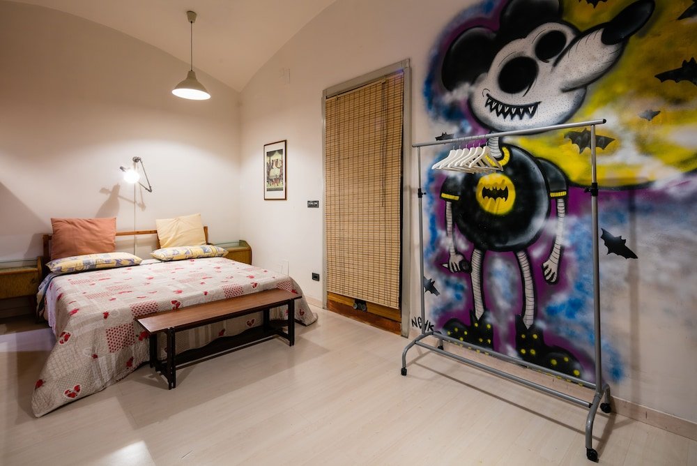 1 Bedroom Apartment with balcony Appartamento a Palazzo Berio - CM