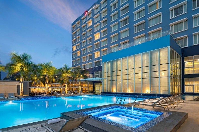 Четырёхместный номер Deluxe Guyana Marriott Hotel Georgetown