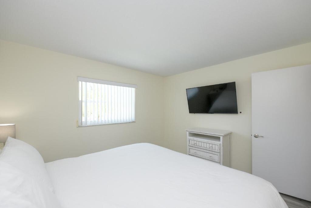 Люкс с 2 комнатами Siesta Key Beach Resort and Suites