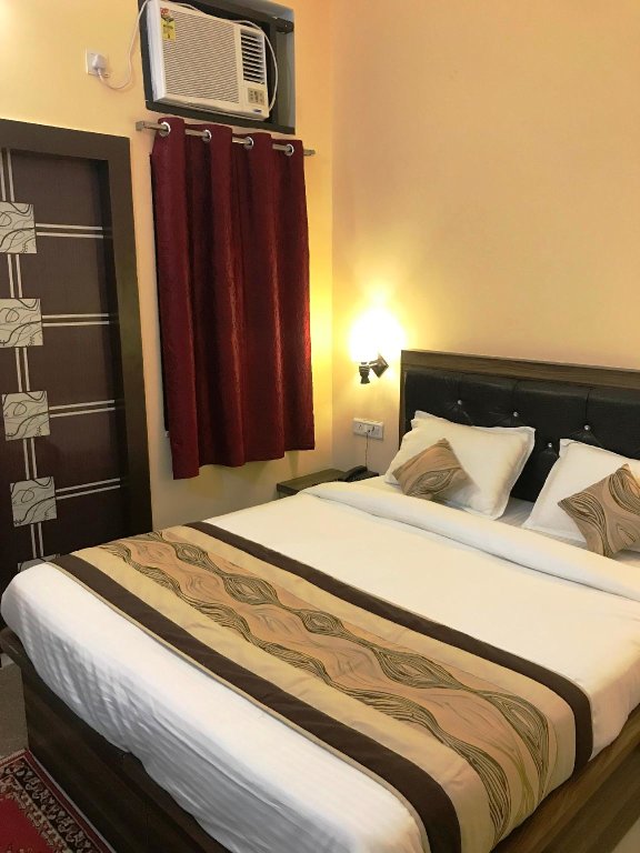 Deluxe room Hotel Kings Banaras , Varanasi