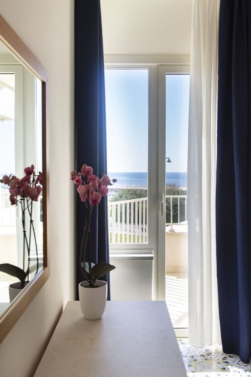 Двухместный номер Standard с балконом и с видом на море Grand Hotel