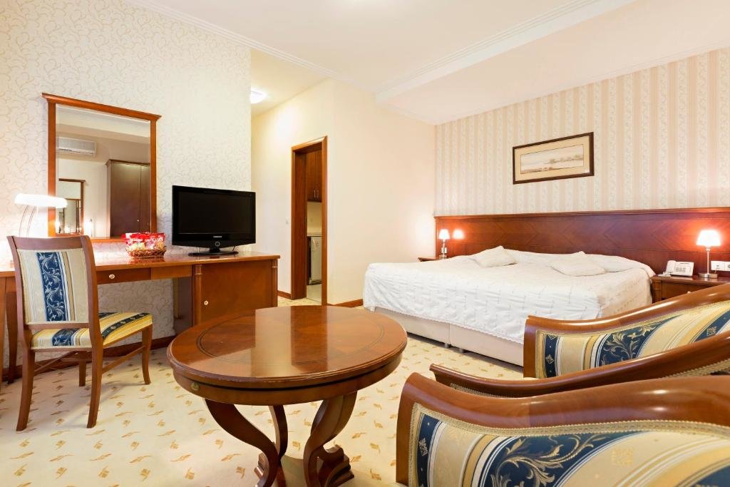 2 Bedrooms Suite Hotel Orasac
