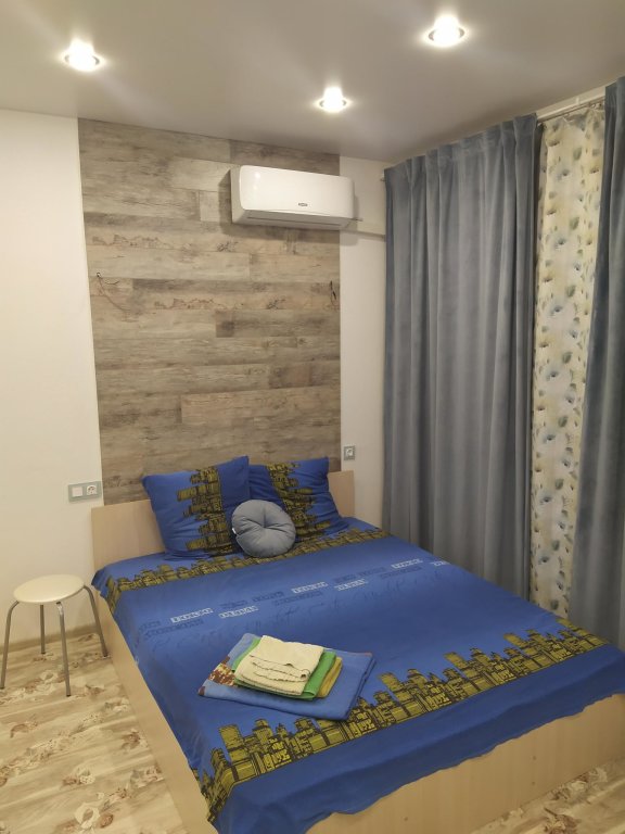 Superior Apartment 2 Schlafzimmer mit Balkon Day and night on Moiseev Street 9B