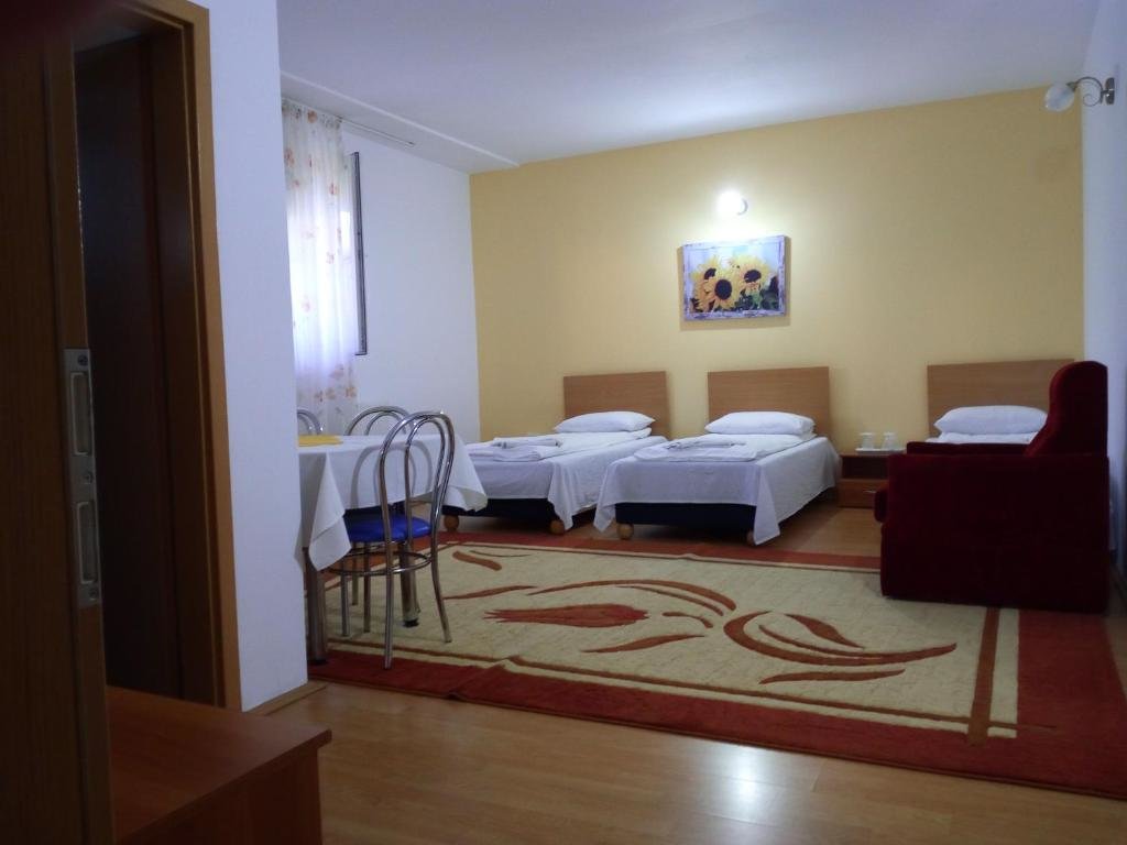 Standard triple chambre Pensiunea Vladut Timisoara