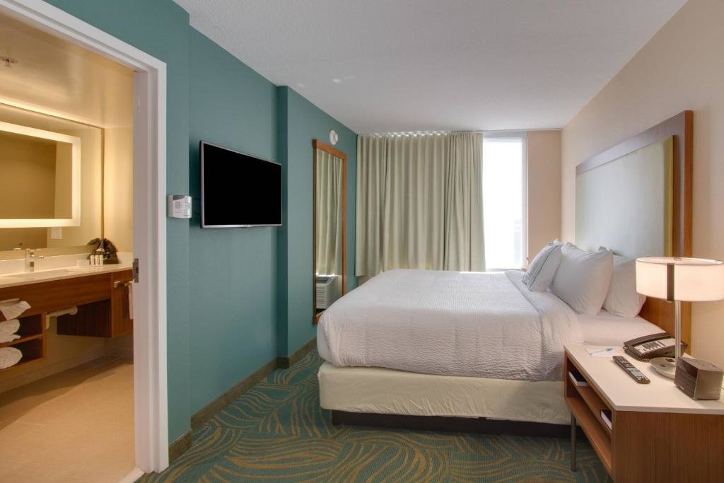 Двухместный люкс SpringHill Suites by Marriott Orlando Lake Buena Vista South