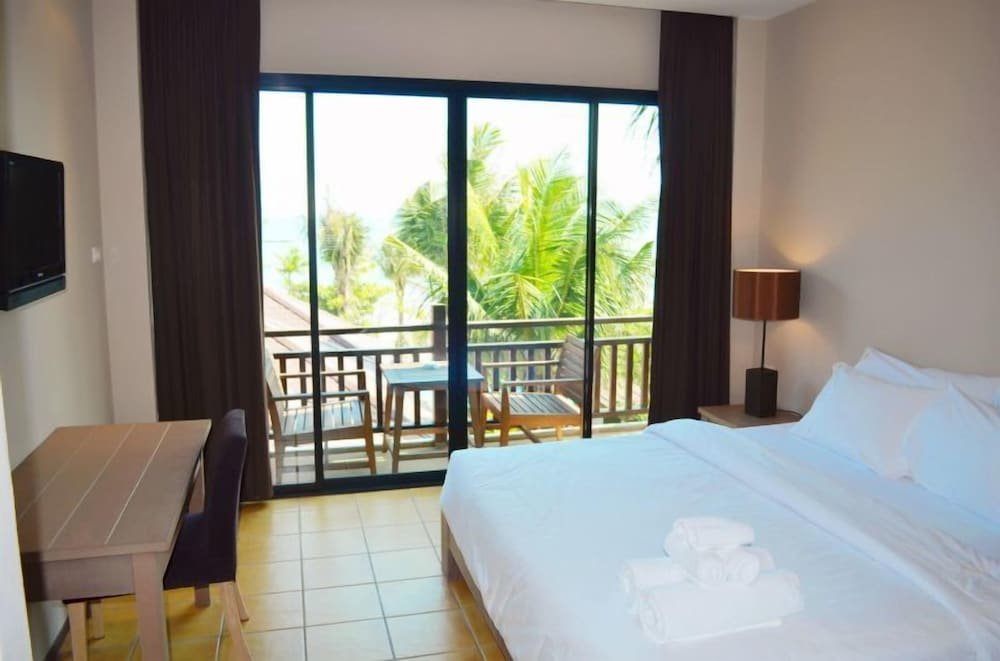 Номер Standard с балконом и с видом на море Chidlom Resort