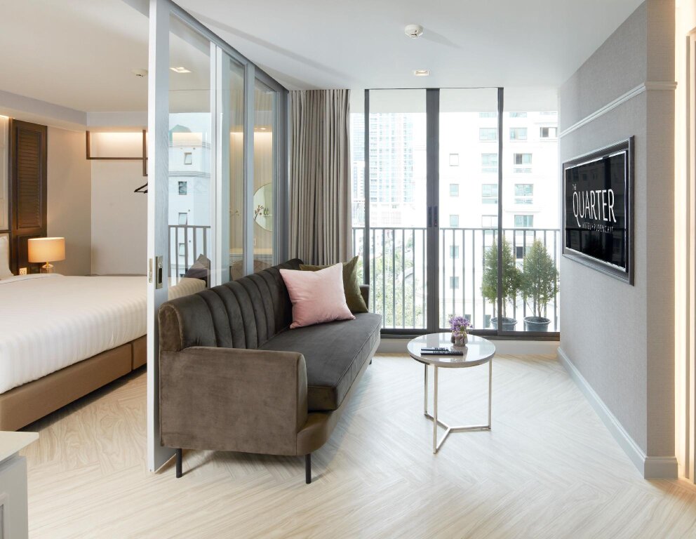 Suite 1 Schlafzimmer The Quarter Ploenchit by UHG