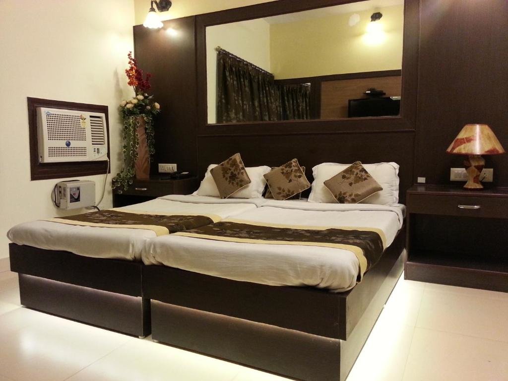 Luxus Suite HOTEL VARUNA Varanasi