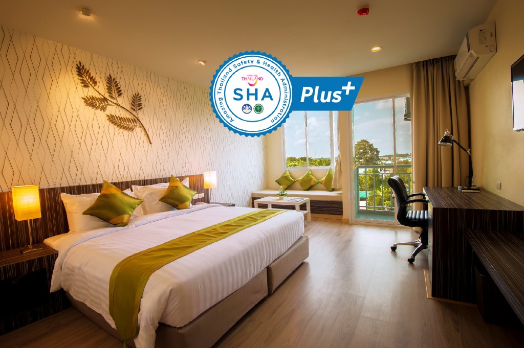 Кровать в общем номере Tamarind Garden Hotel - SHA Plus Certified
