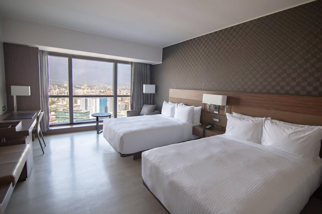 Двухместный номер Standard AC Hotel by Marriott Santiago Costanera Center