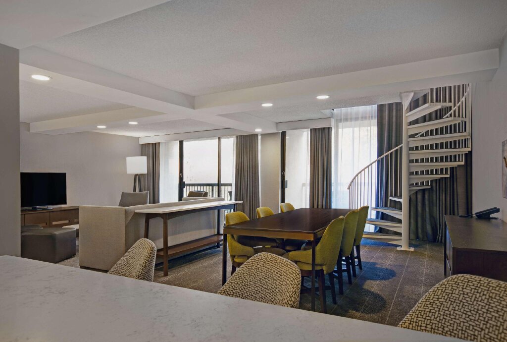 Двухместный люкс c 1 комнатой Hilton Peachtree City Atlanta Hotel & Conference Center