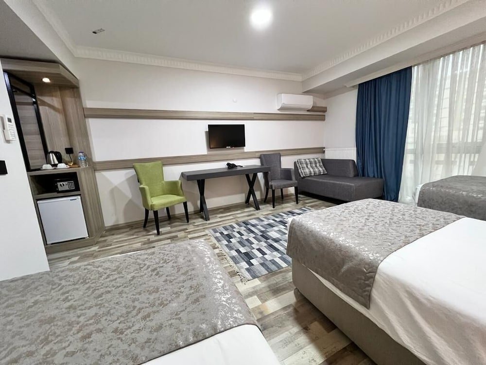 Standard Dreier Zimmer Focus Park Sui̇t Hotel